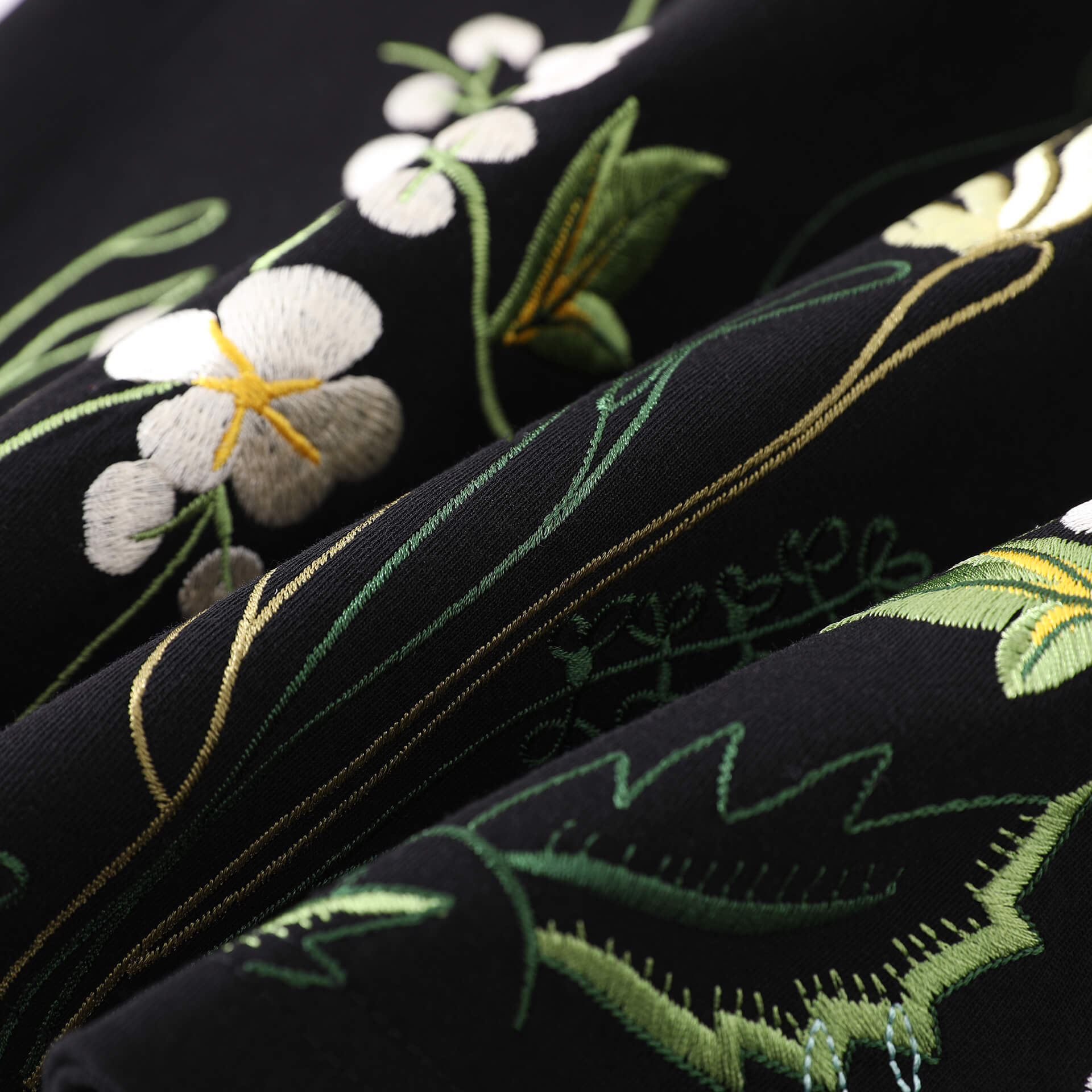 Hachi T-shirt - Image 8